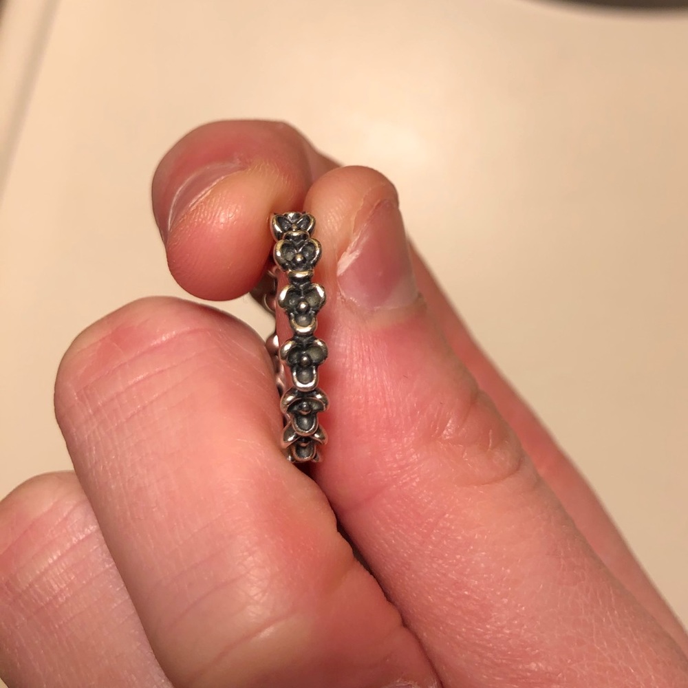 Pandora Flower Ring - Picture 5 of 5